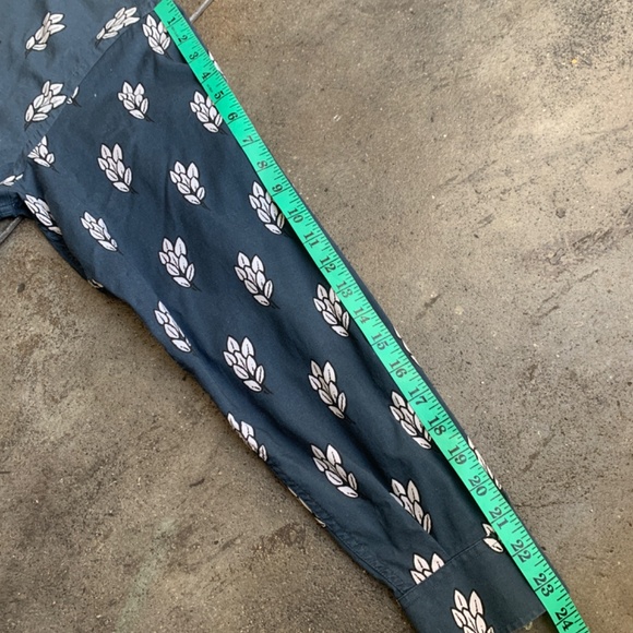 Jacquemus Shirt w/ Leaves print inside and out - Picture 4 of 15